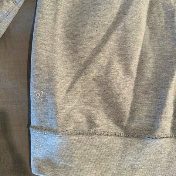 Lulu lemon hoodie. Large - Picture 3 of 3